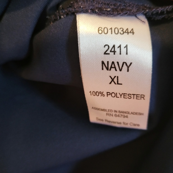 MED COUTURE Insight 3 pocket Scrub Top | XL | Navy - Picture 2 of 4